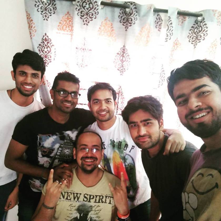 living together in a shared flat